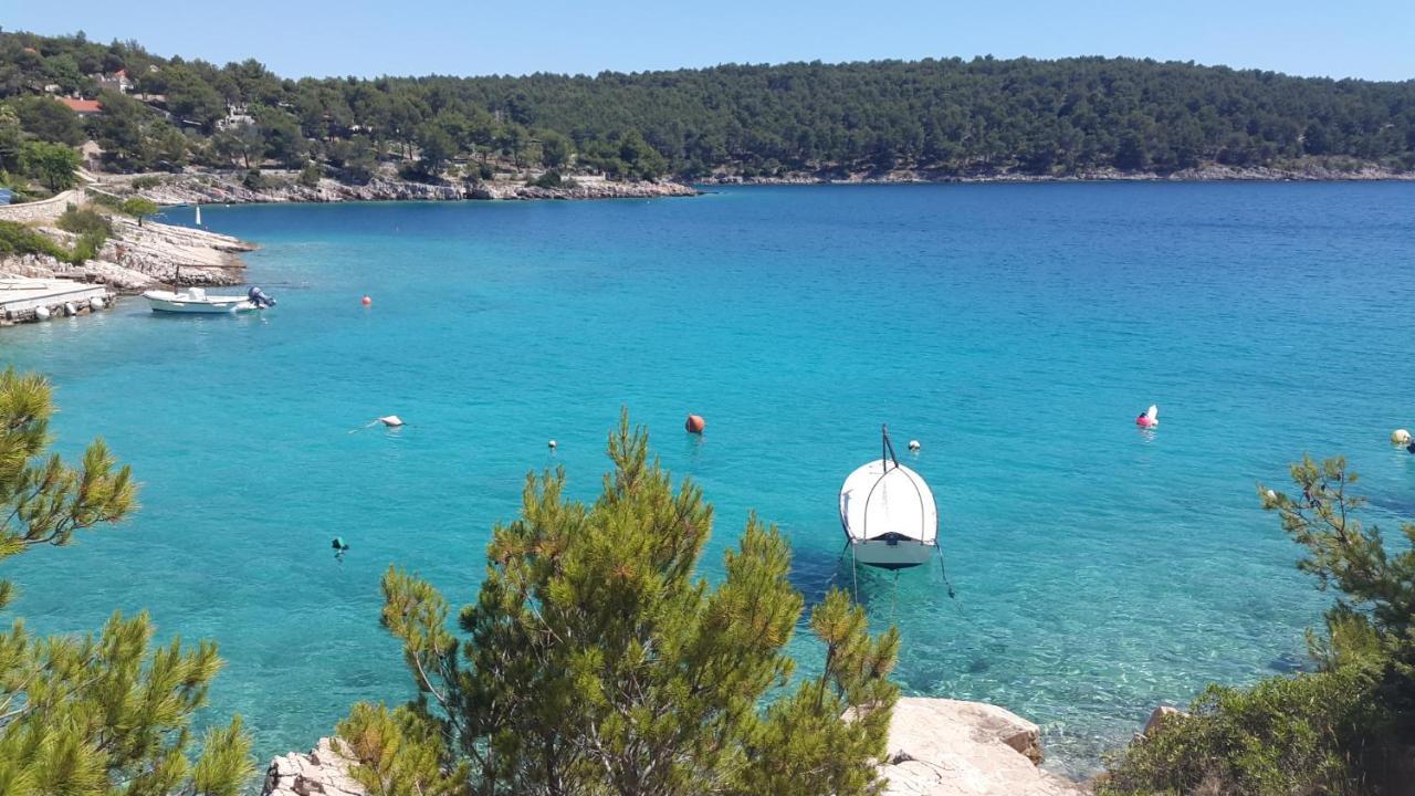 Villa Sun Garden - 4 Star Villa With Heated Swimming Pool, Quiet Bay, Bbq, 50M From The Sea Milna  Buitenkant foto